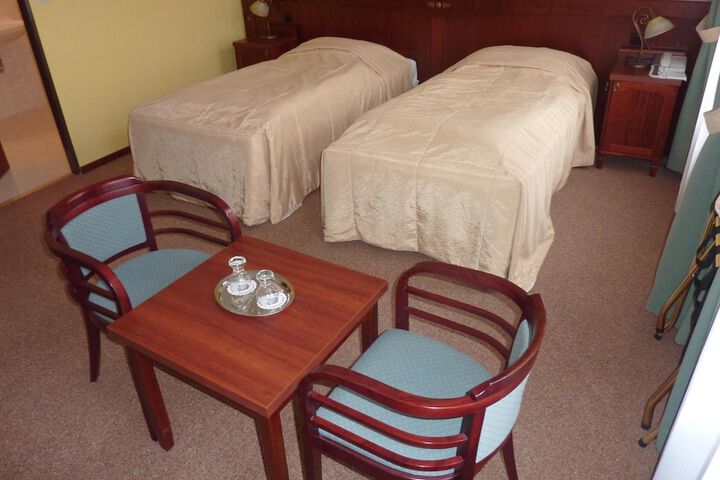 Room 26 of 61