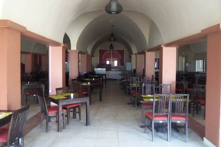 Dining 55 of 103