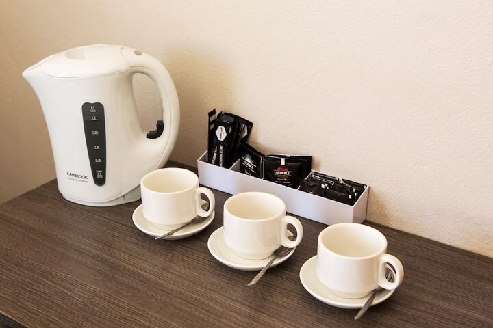 Breakfast/Coffee Service 14 of 32