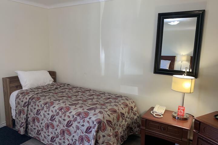 Room 16 of 45