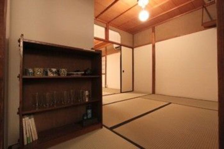 Room 6 of 21