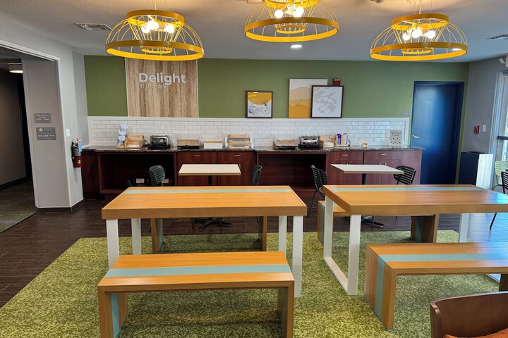 Breakfast area