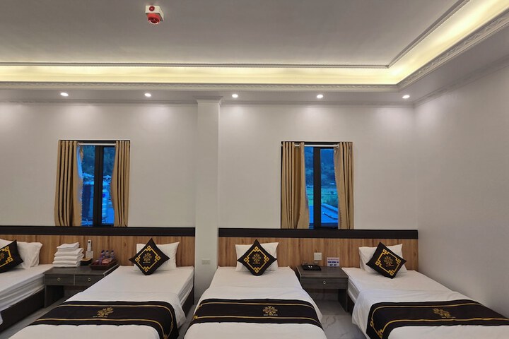 Room 3 of 62
