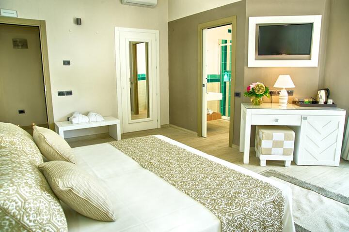 Room 14 of 41