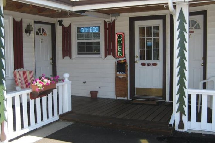 TRAIL RIDERS MOTEL