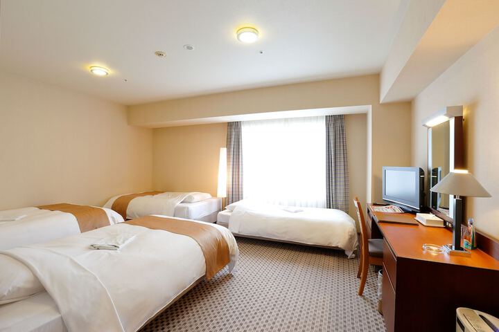 Room 3 of 58