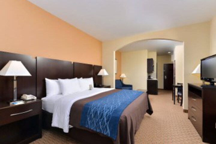 Suite 35 of 40
