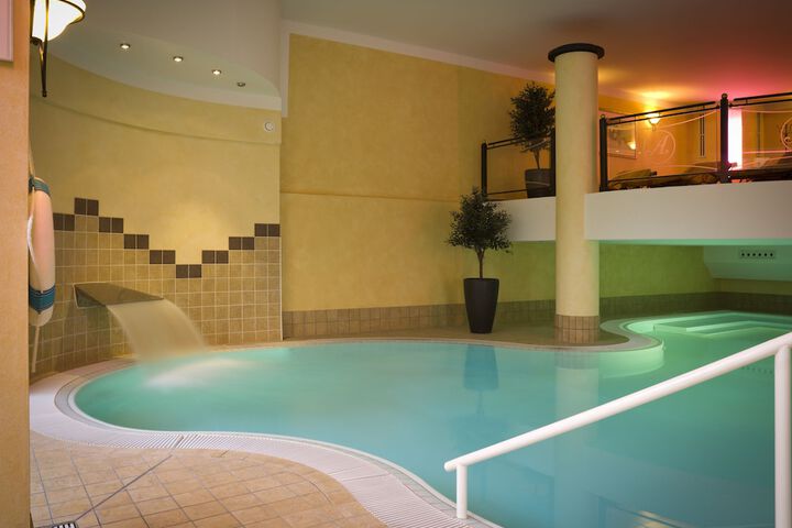 Pool 31 of 59
