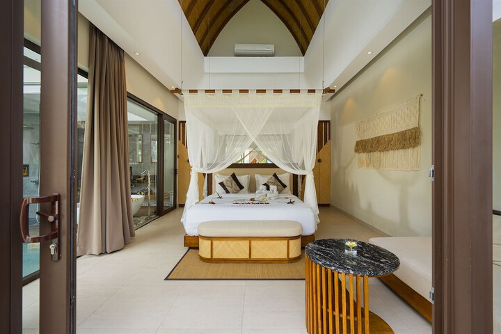 Room 6 of 47
