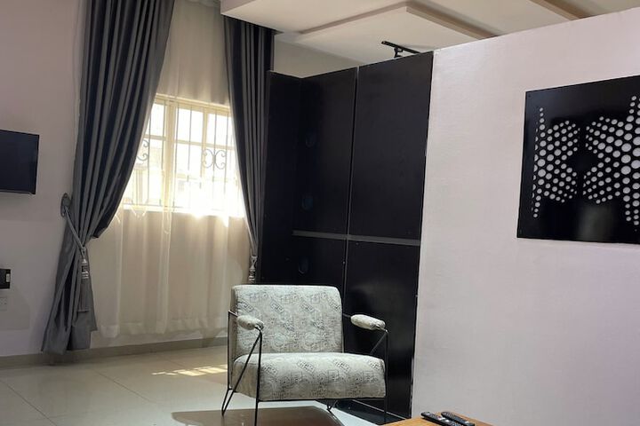Room 207 of 288