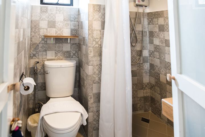 Clean Restrooms