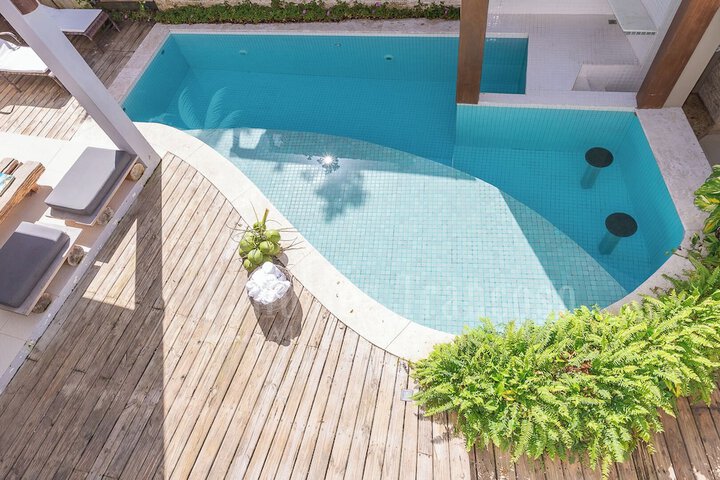 Pool 29 of 40