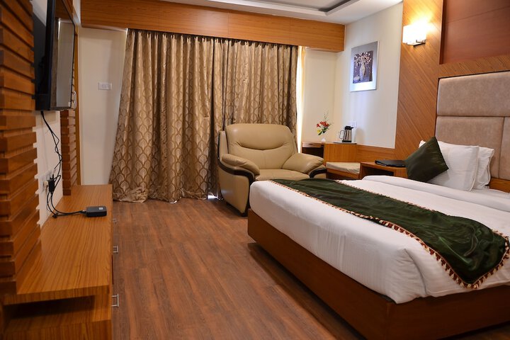 Room 28 of 68