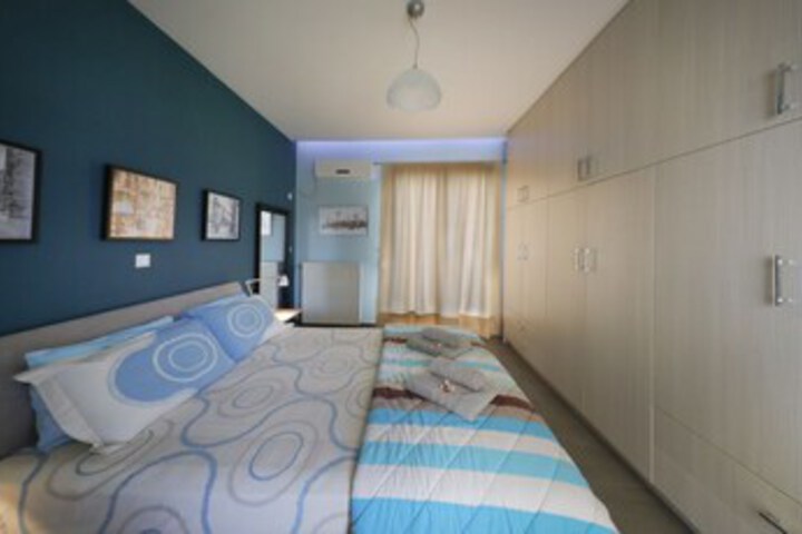 Room 30 of 47