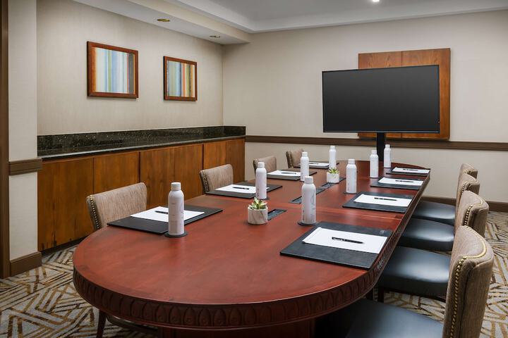 Meeting facility