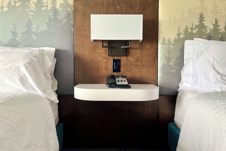 Room 15 of 42