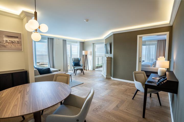 Room 42 of 122