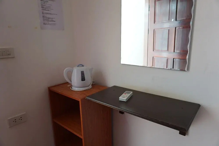Room 4 of 23