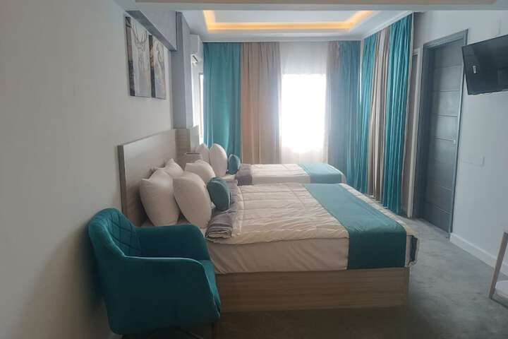 Room 11 of 101