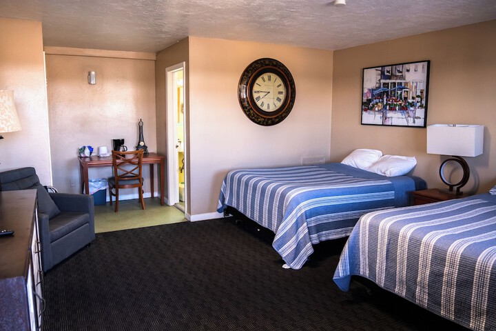 Room 2 of 7