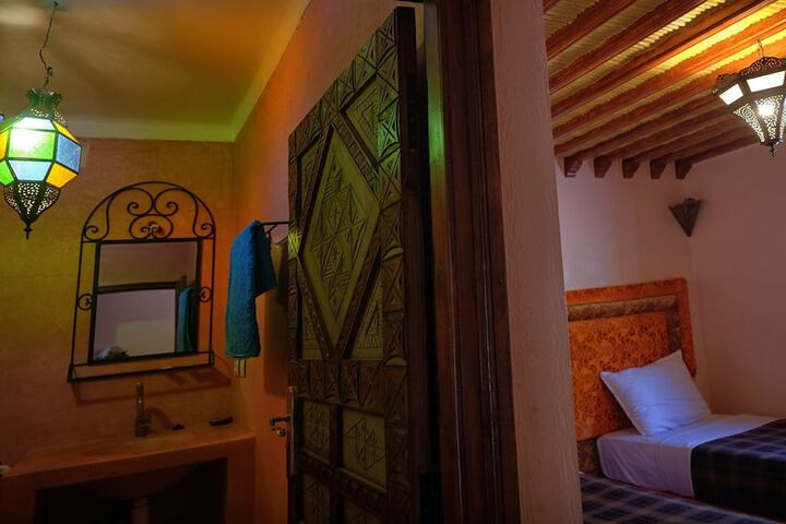 Room 4 of 67