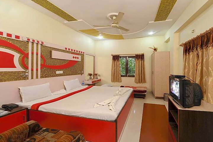 Hotel M House