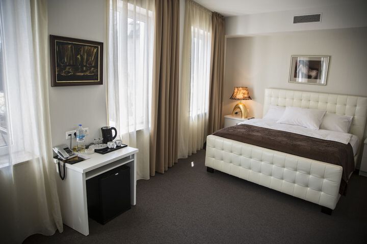 Room 14 of 42