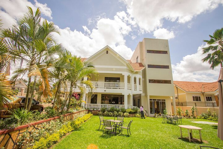 Tiptone Hotel