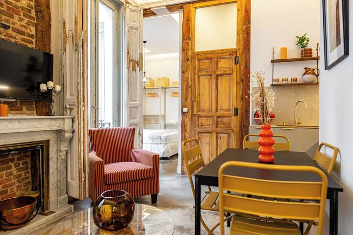 Dining 84 of 108