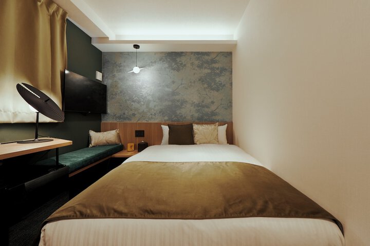Room 17 of 54