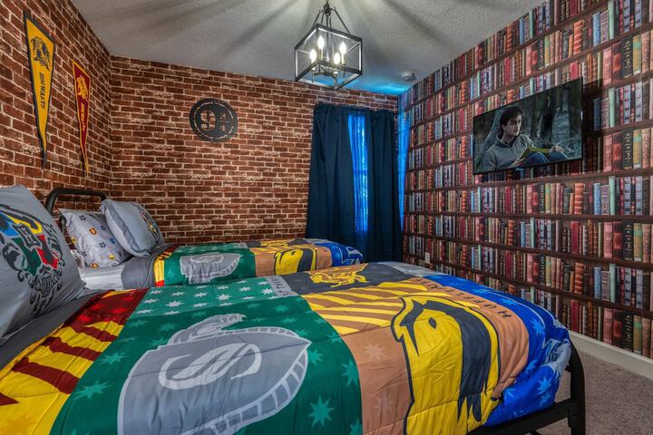 Room 14 of 86