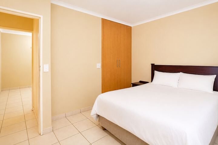 Room 20 of 136