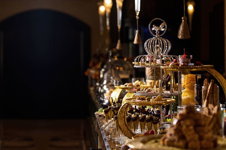 Dining 68 of 111