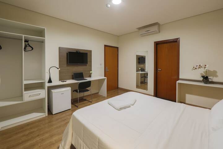 Room 9 of 116