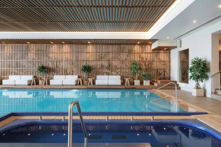 Pool 54 of 163