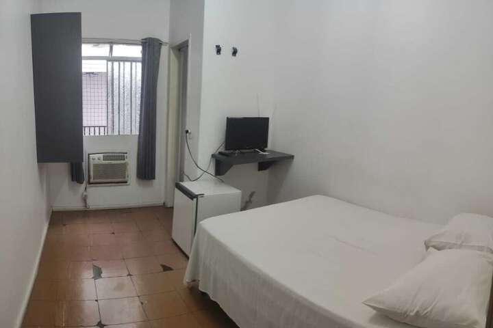 Room 4 of 41