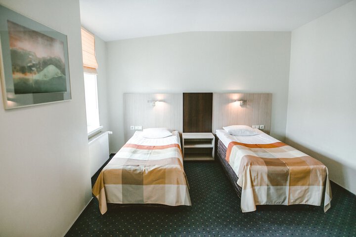 Room 16 of 85