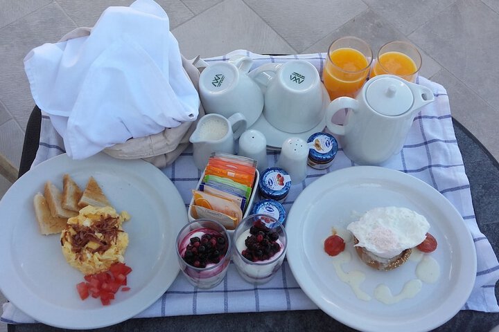 Breakfast/Coffee Service 136 of 158