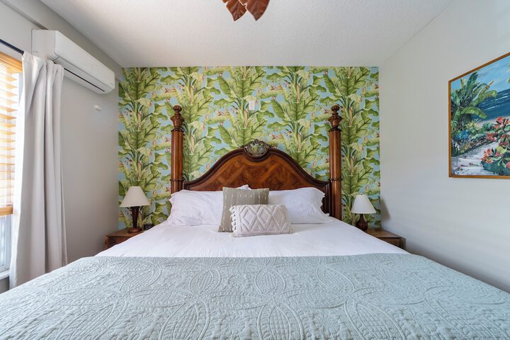 Room 16 of 36