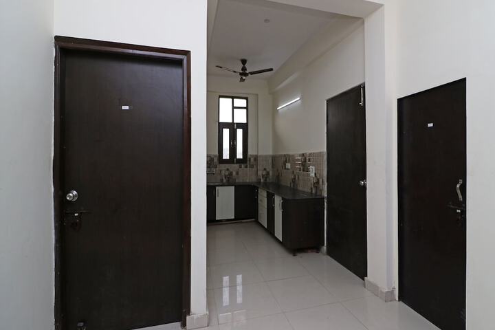 Room 16 of 22