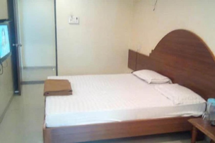 Room 16 of 44