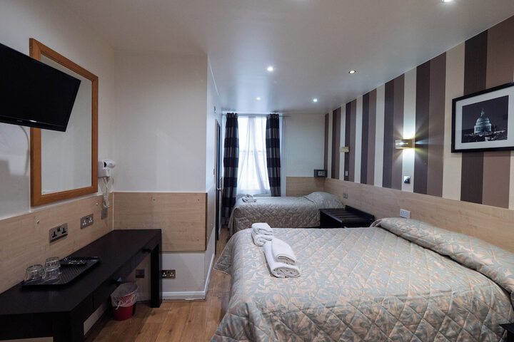 Room 11 of 46