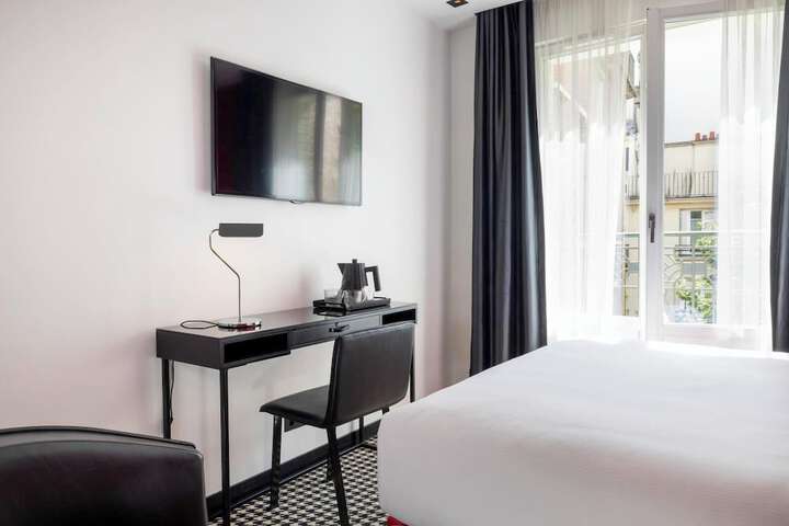 Room 9 of 52