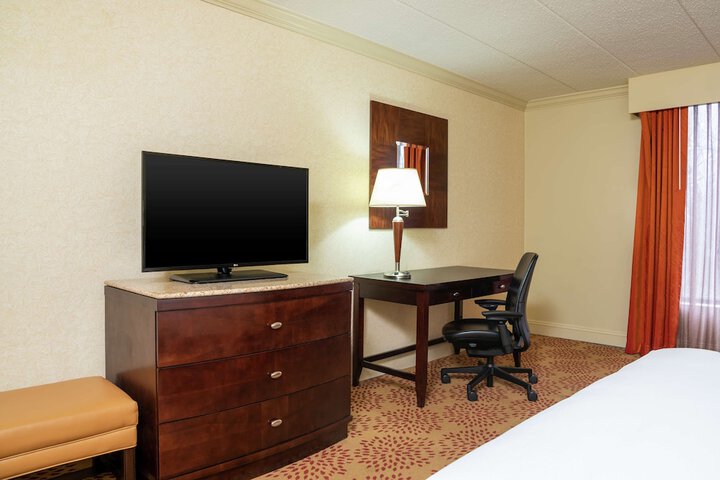 1 King Bed with Full Pull Out Sofa (7 of 34)