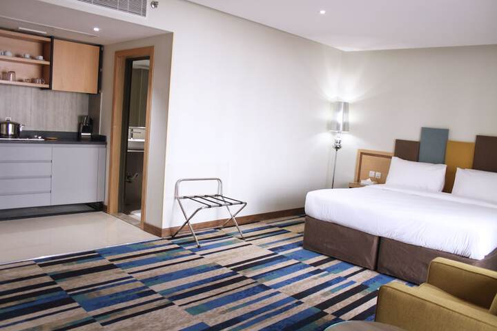 Room 14 of 32