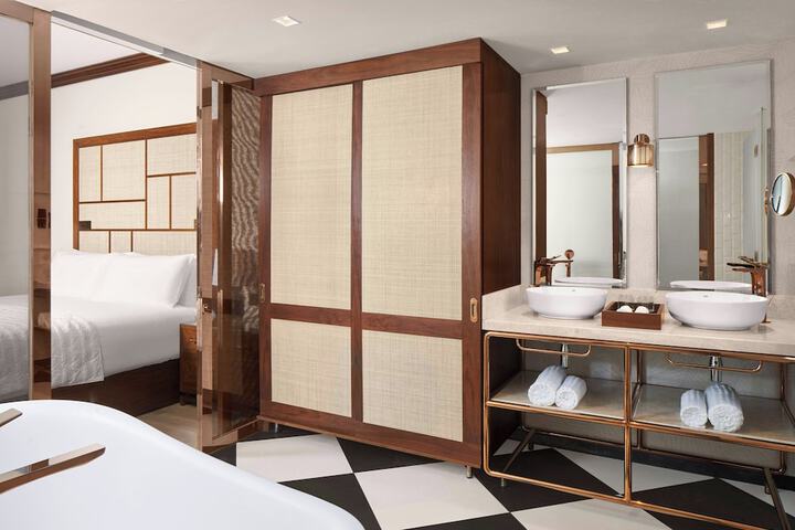 Room 47 of 234