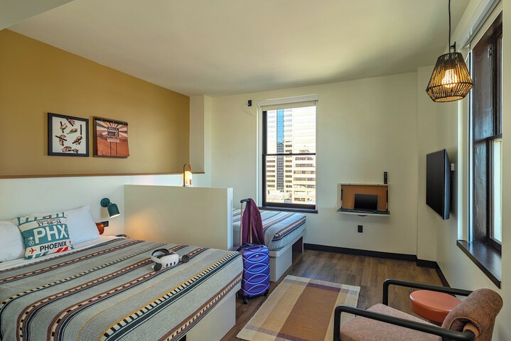 Room 20 of 53