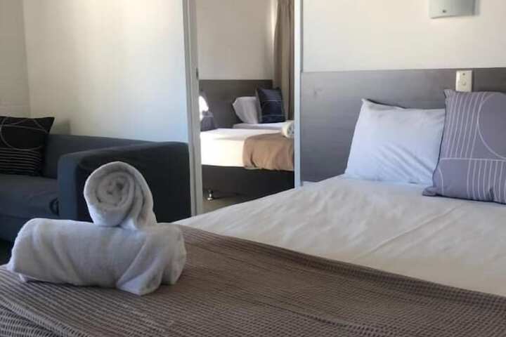 Room 4 of 19