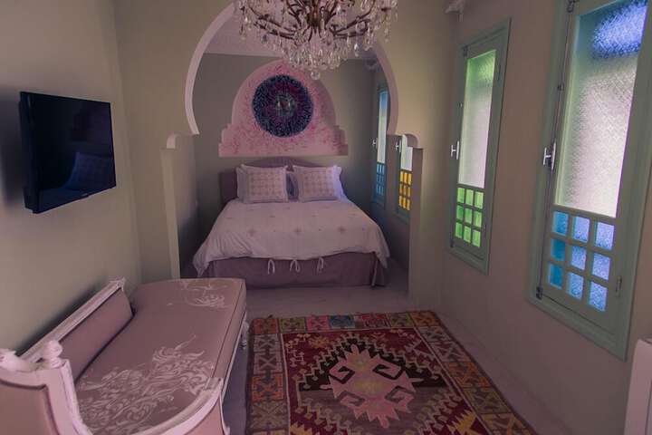 Room 7 of 72