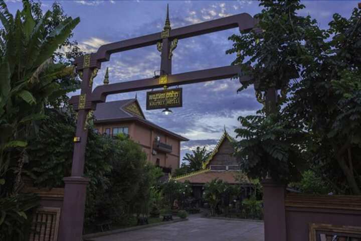 Hotel 72 of 86